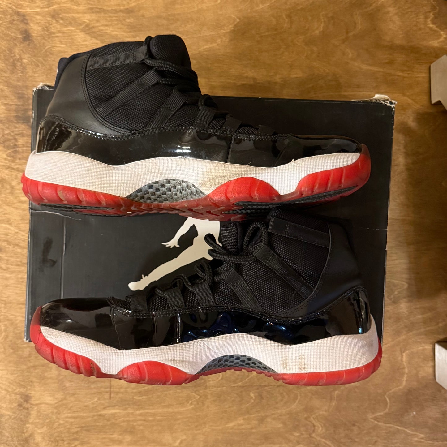 Air Jordan 11 "Playoffs" Size 10.5