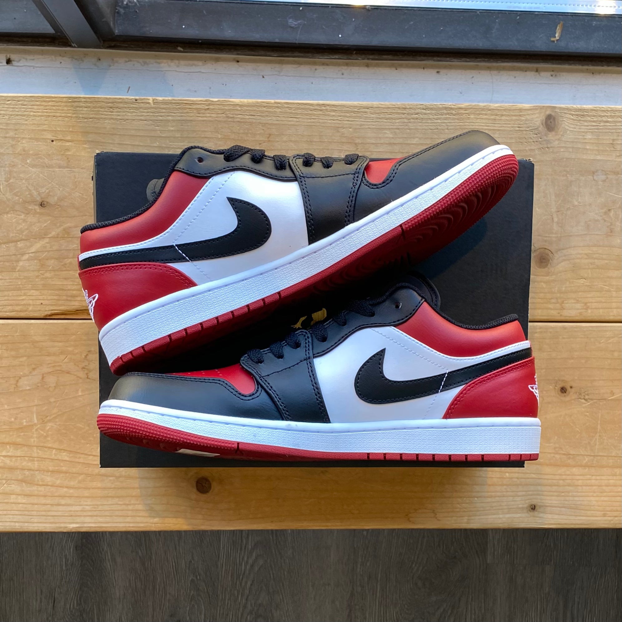 Air Jordan 1 Low 'Bred Toe' Size 10.5