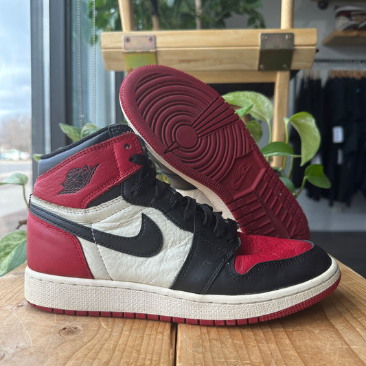 Air Jordan 1 "Bred Toe" Size 5.5Y