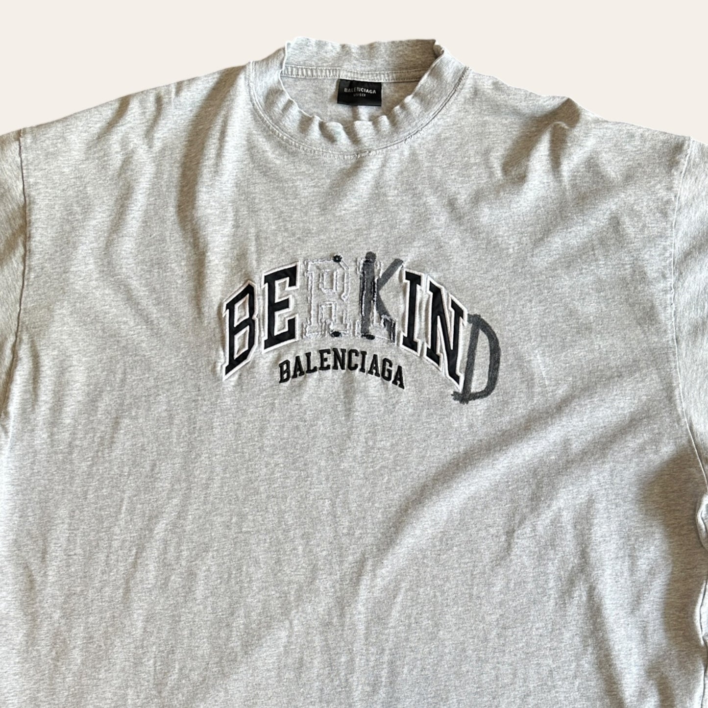 Balenciaga Be Kind Tee Size L
