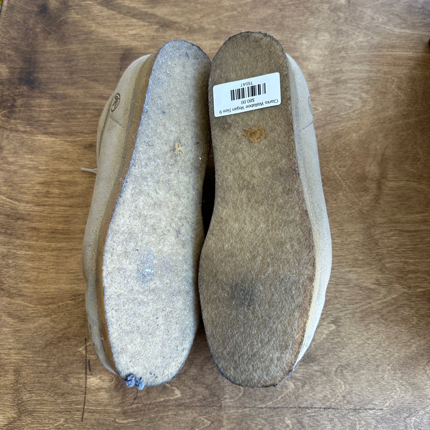 Clarks Wallabee Vegan Size 9
