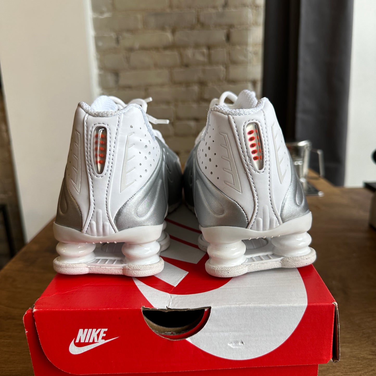 Brand New Nike Shox White Metallic Size 7W