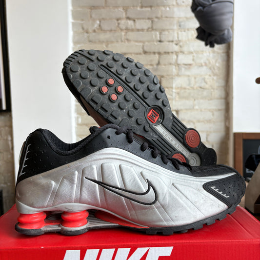 Nike Shox R4 'Metallic Silver' Size 10.5