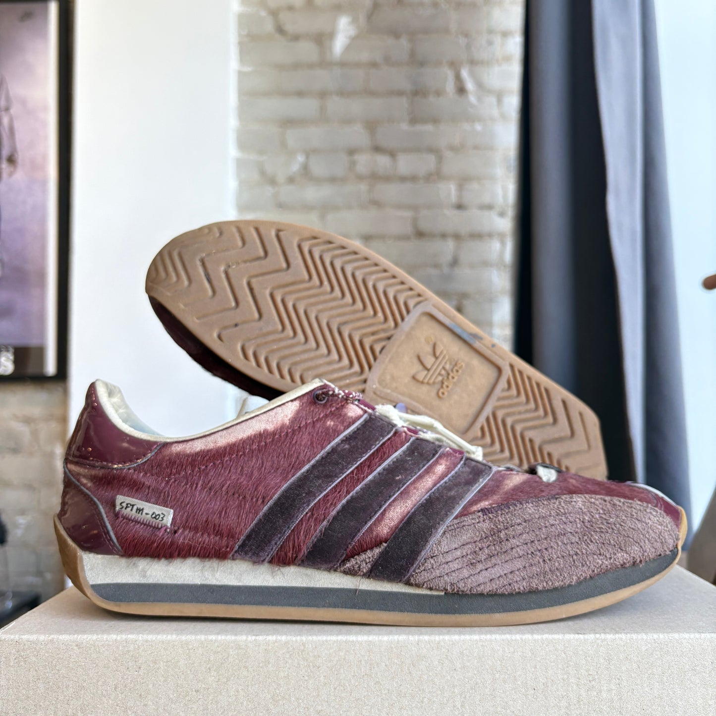 Sound for the Mute x Adidas Country Size 10.5