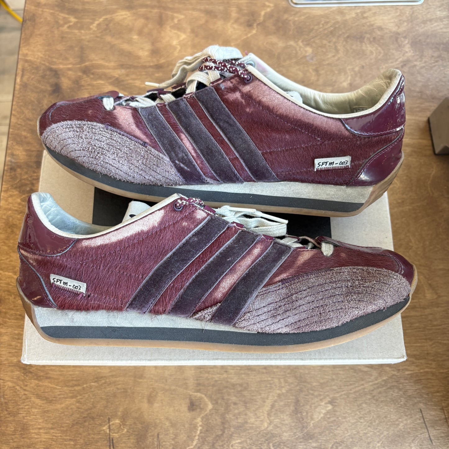 Sound for the Mute x Adidas Country Size 10.5