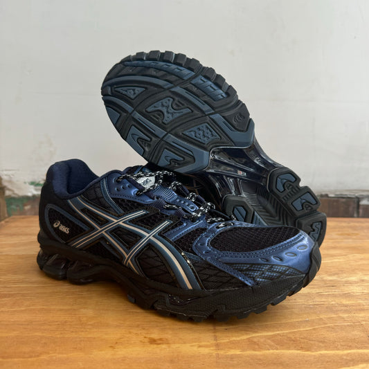 Asics Gel-Nimbus Black/Grand Shark Size 8