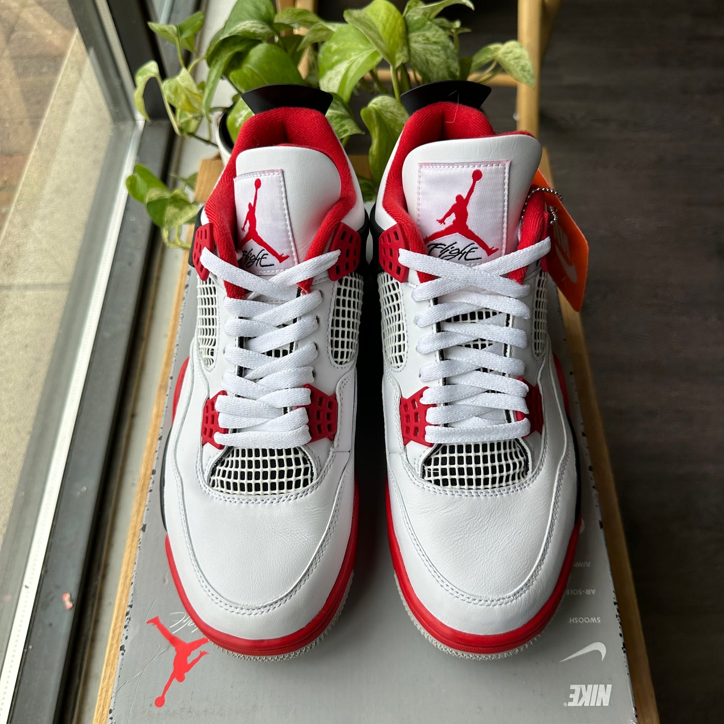 Brand New Air Jordan 4 "Fire Red" Size 9.5