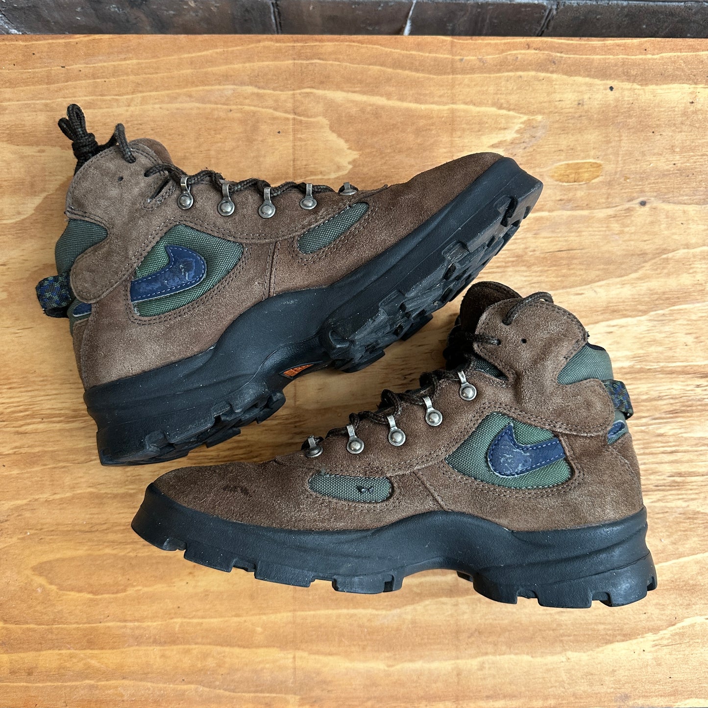 90's Nike ACG Hiking Boots Size 10