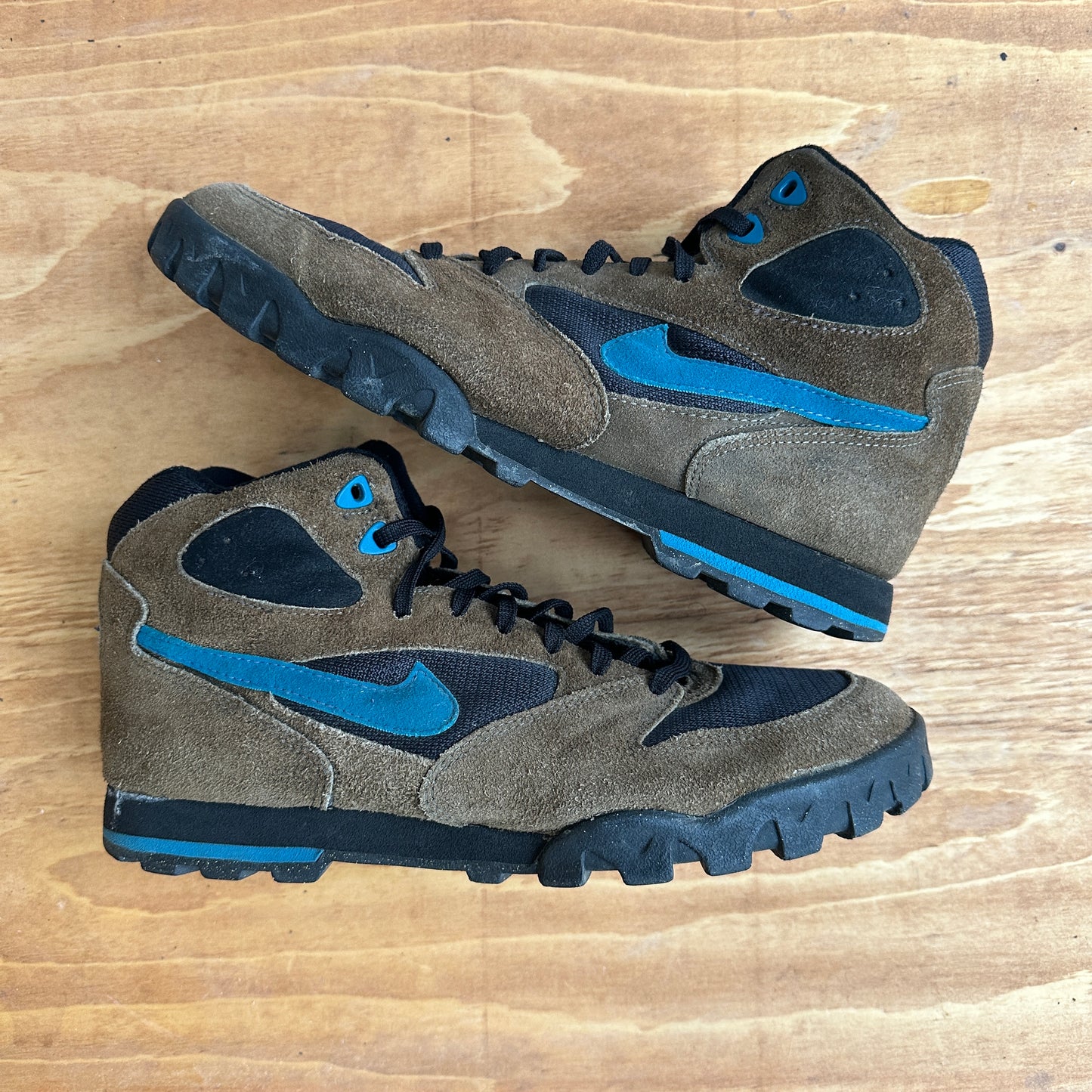 93' Nike Caldera II Boots 'Dark Ocean' Size 10