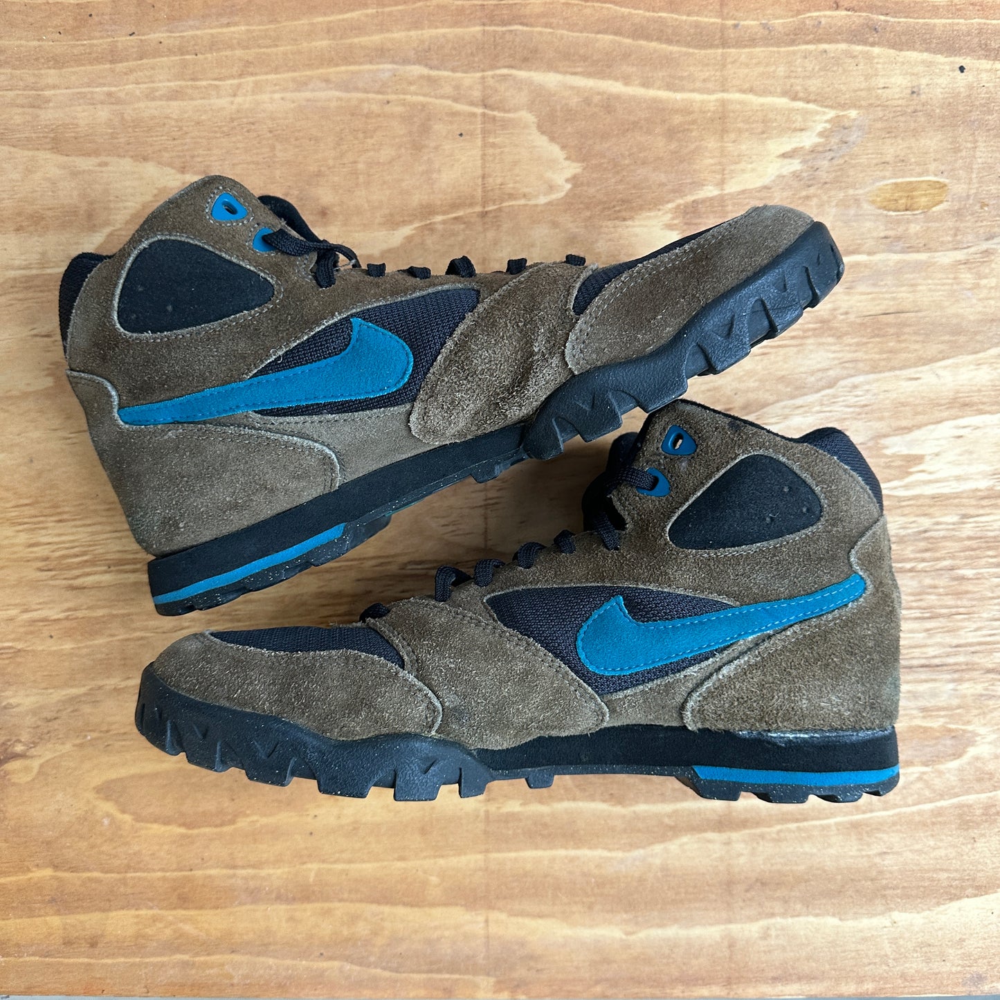 93' Nike Caldera II Boots 'Dark Ocean' Size 10