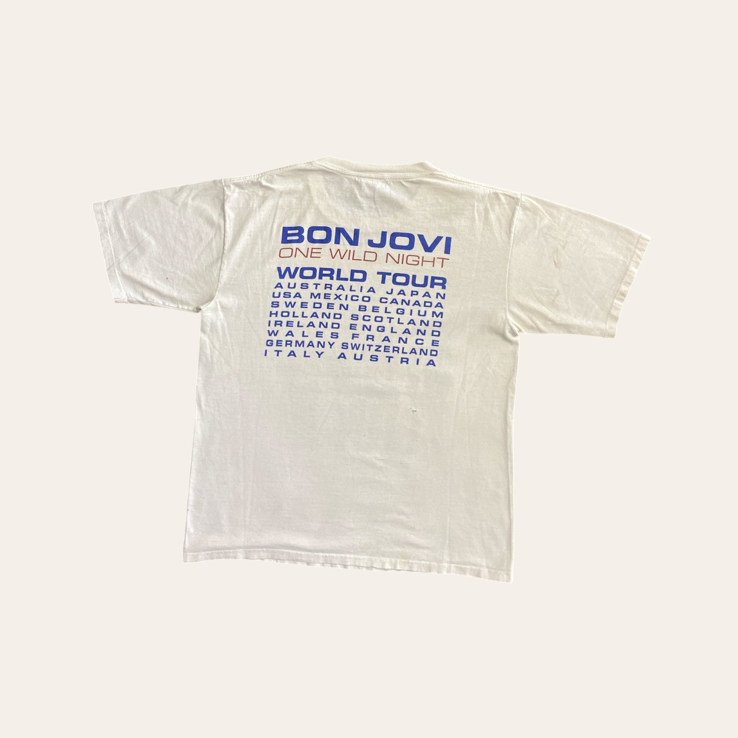 01' Bon Jovi One Wild Night Tour Tee Size L