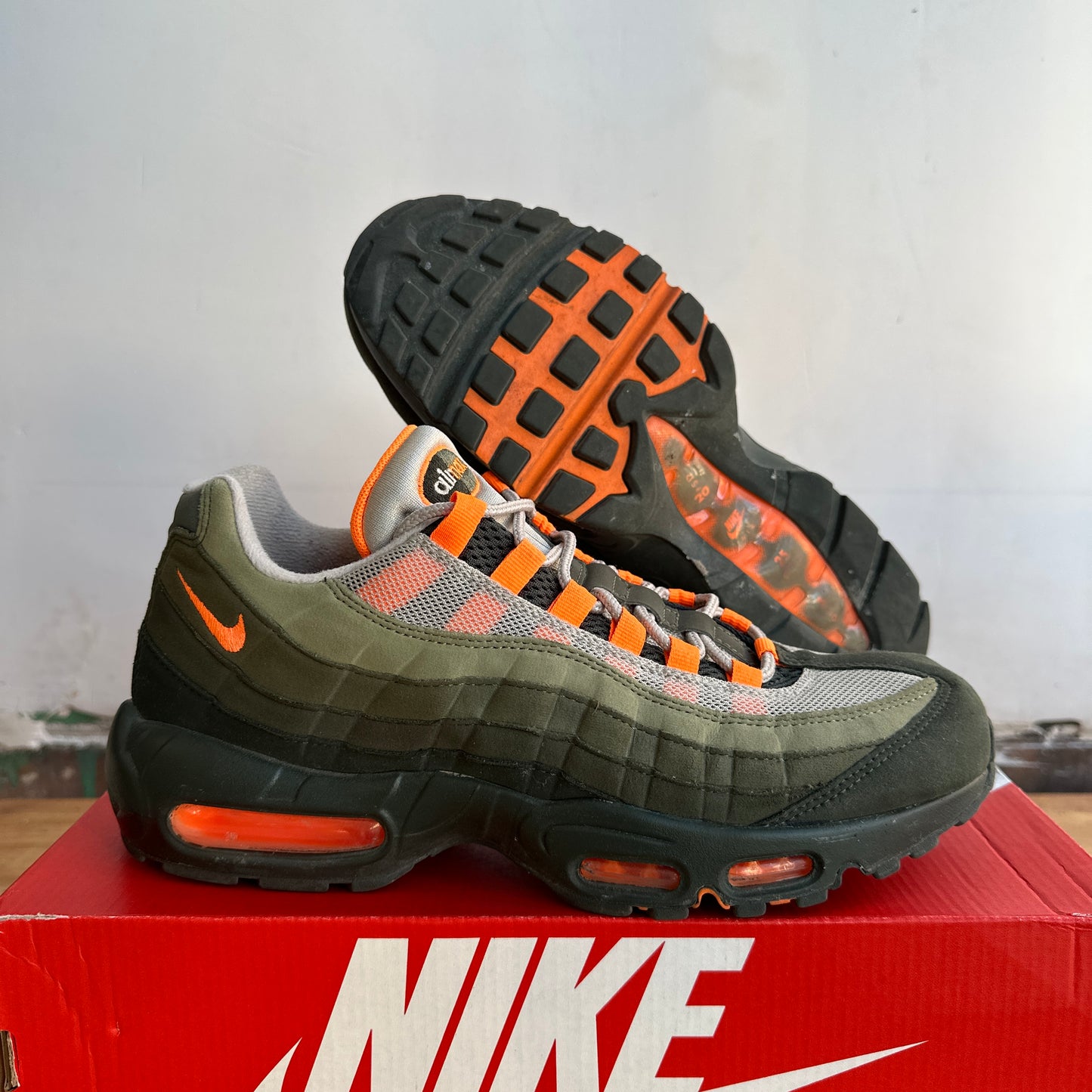 Nike Air Max 95 "Neutral Olive" Size 9.5