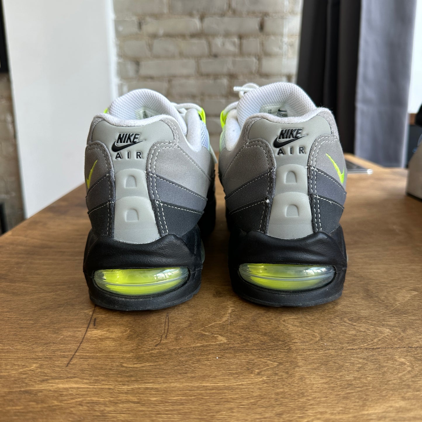 Air Max 95 "Neon Big Bubble" Size 10