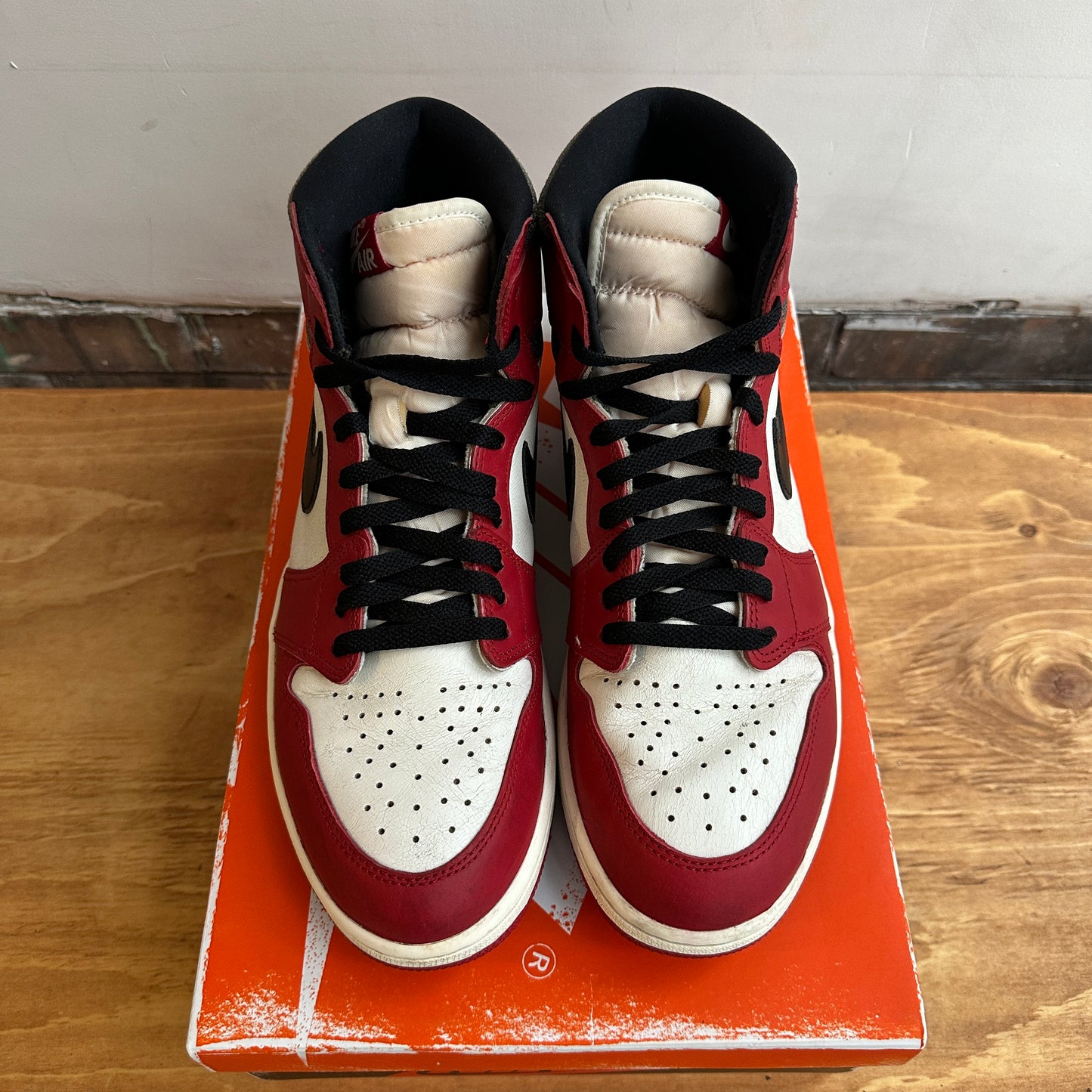 Air Jordan 1 "Lost and Found" Size 12