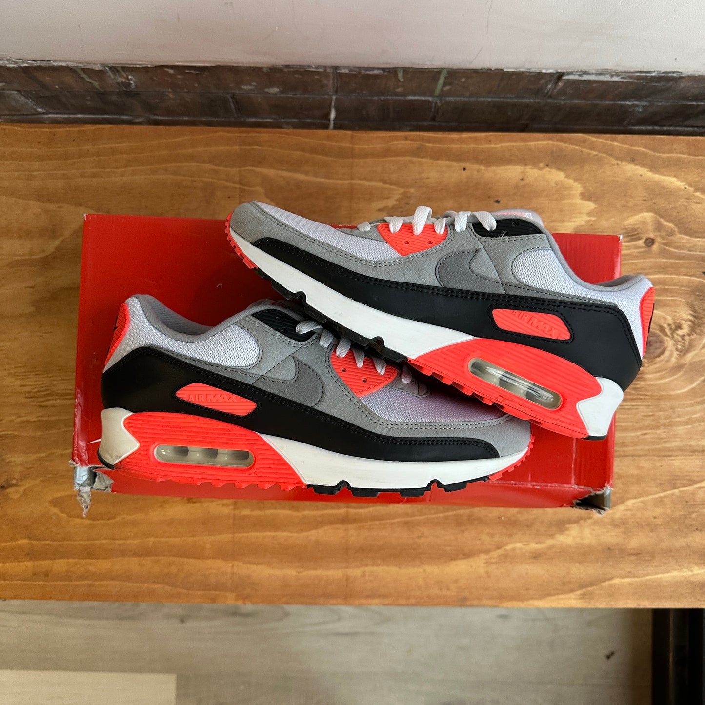 Nike Air Max 90 "Infrared" Size 10.5