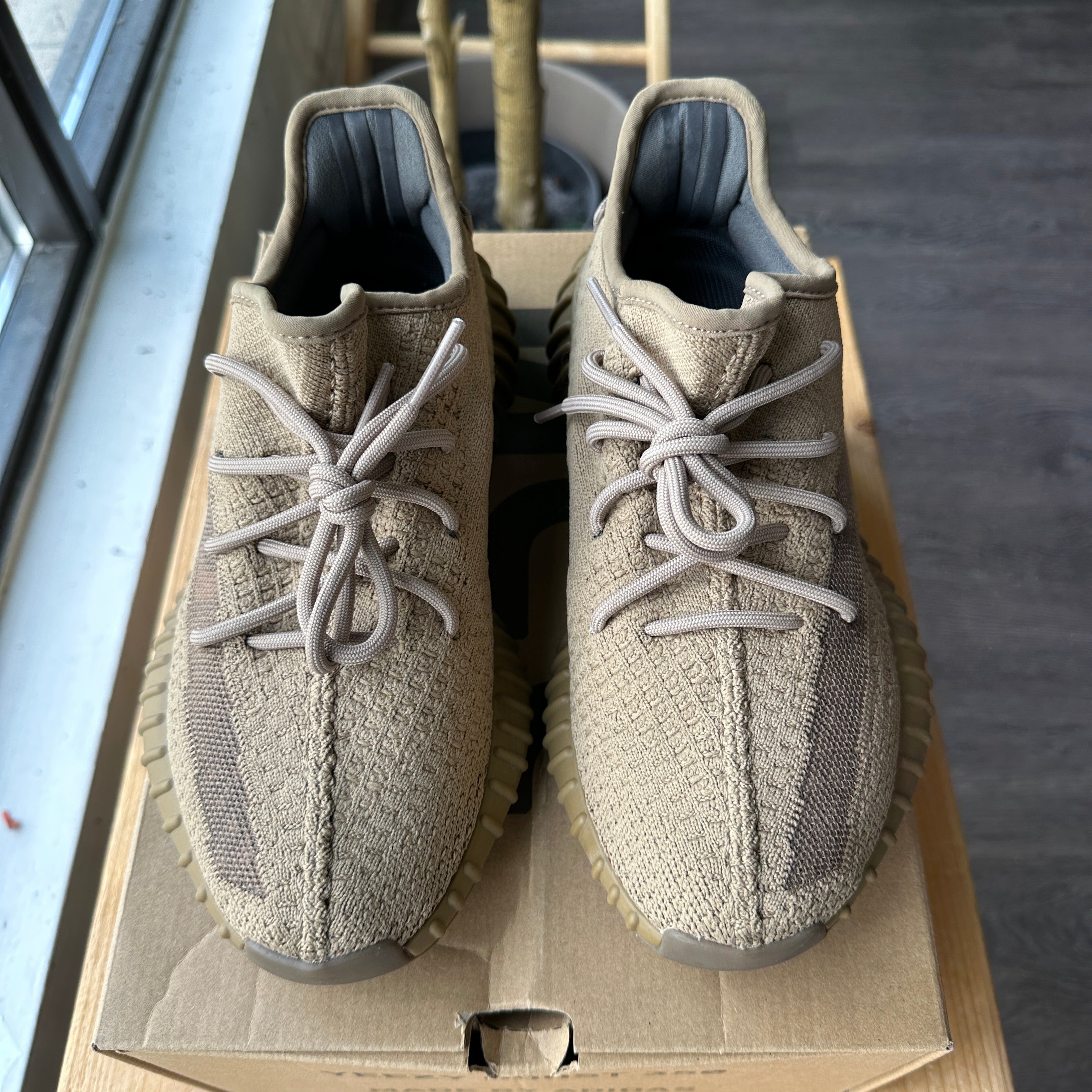 Yeezy 350 V2 "Earth" Size 6.5