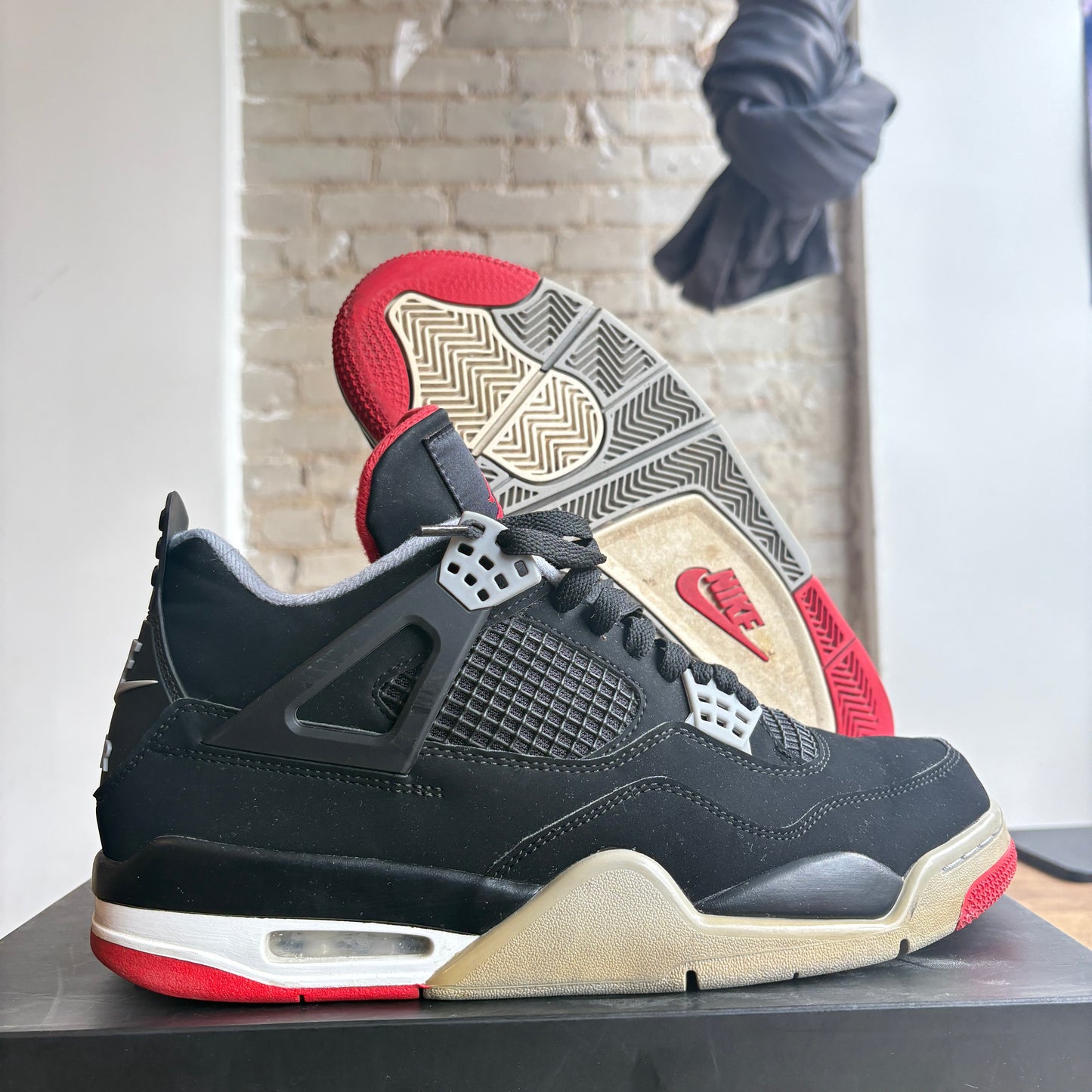 Air Jordan 4 Retro Bred Size 9.5