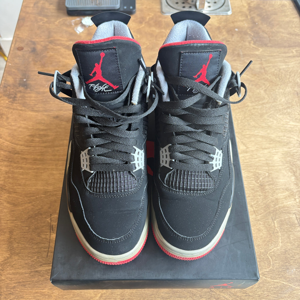Air Jordan 4 Retro Bred Size 9.5