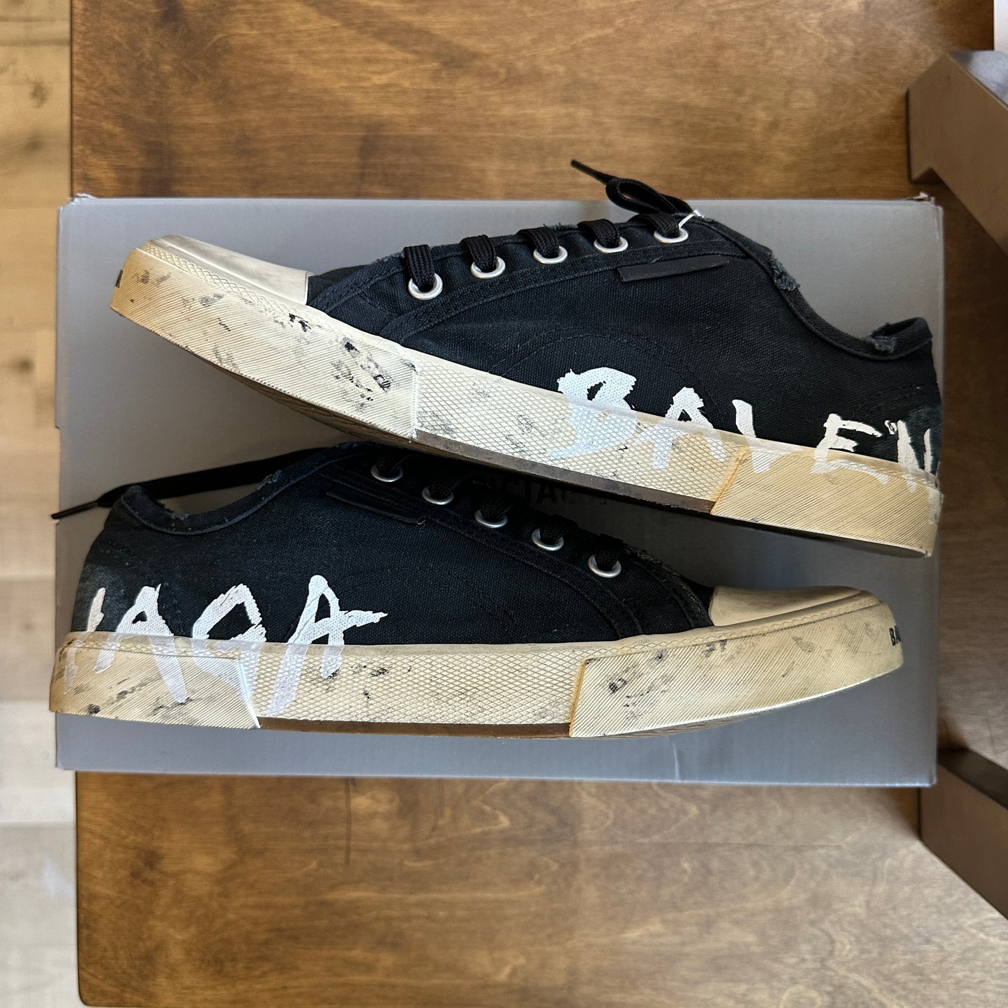 Brand New Balenciaga Paris Low Top Size 42