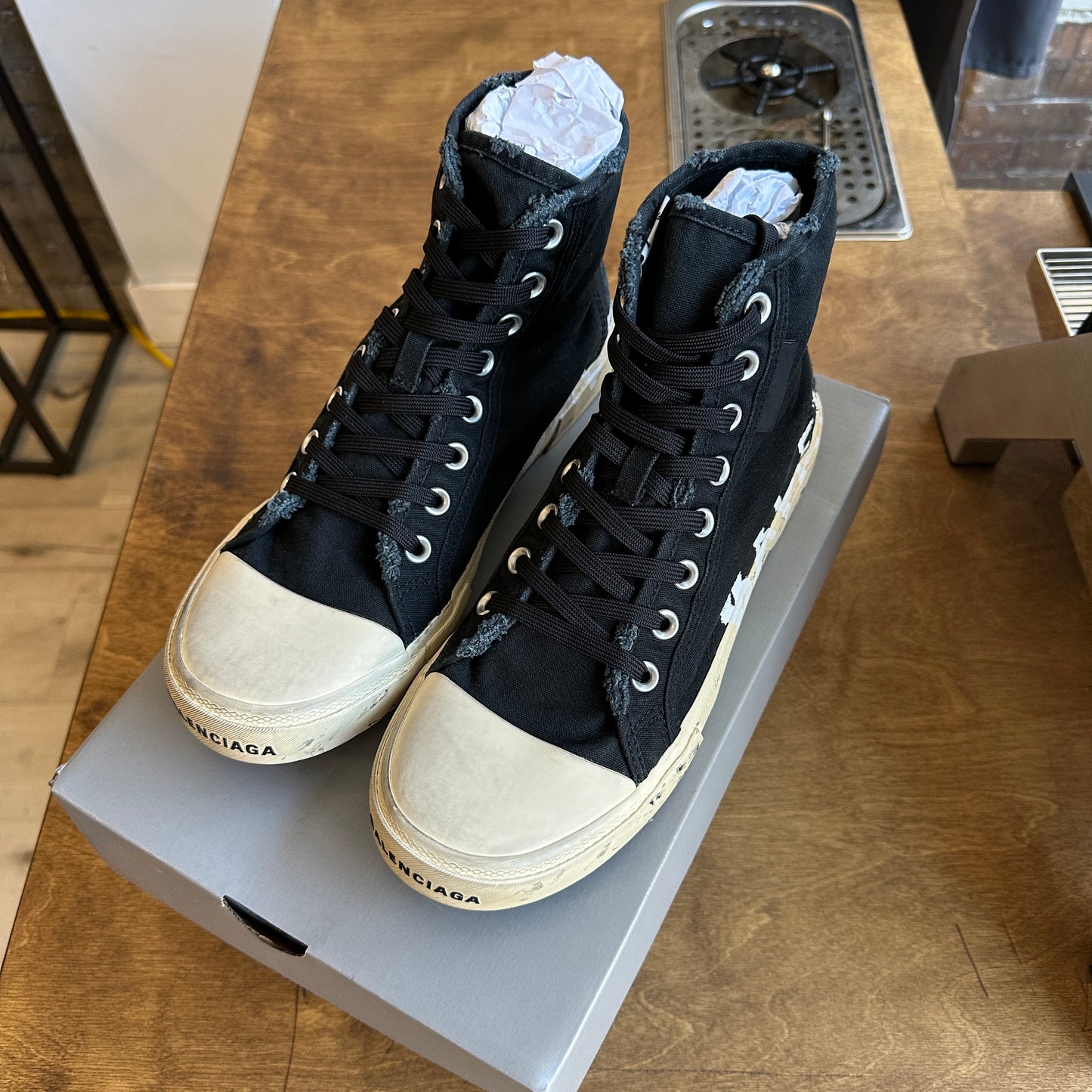 Brand New Balenciaga Paris High Top Size 42