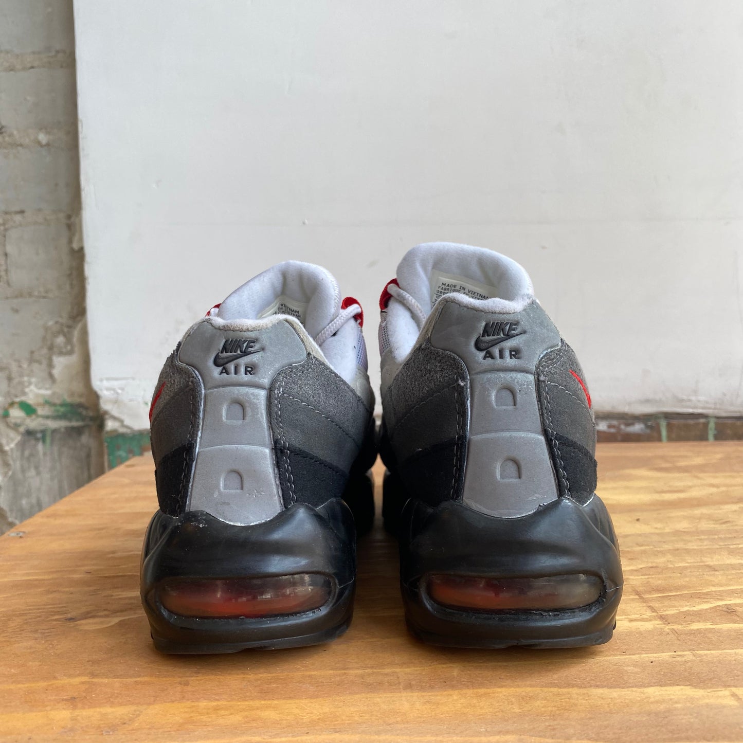 Nike Air Max 95 'Sport Red' Size 7.5