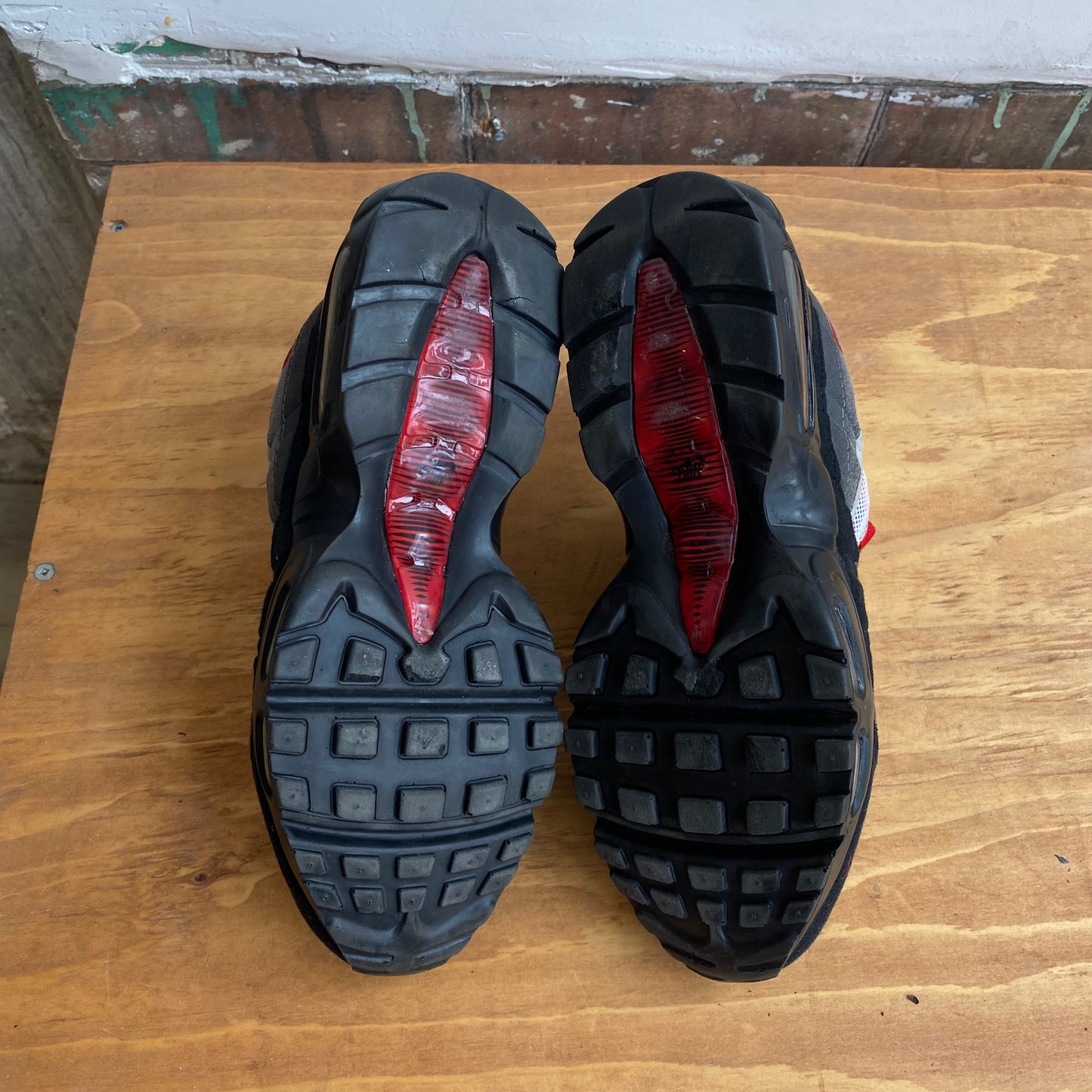 Nike Air Max 95 'Sport Red' Size 7.5