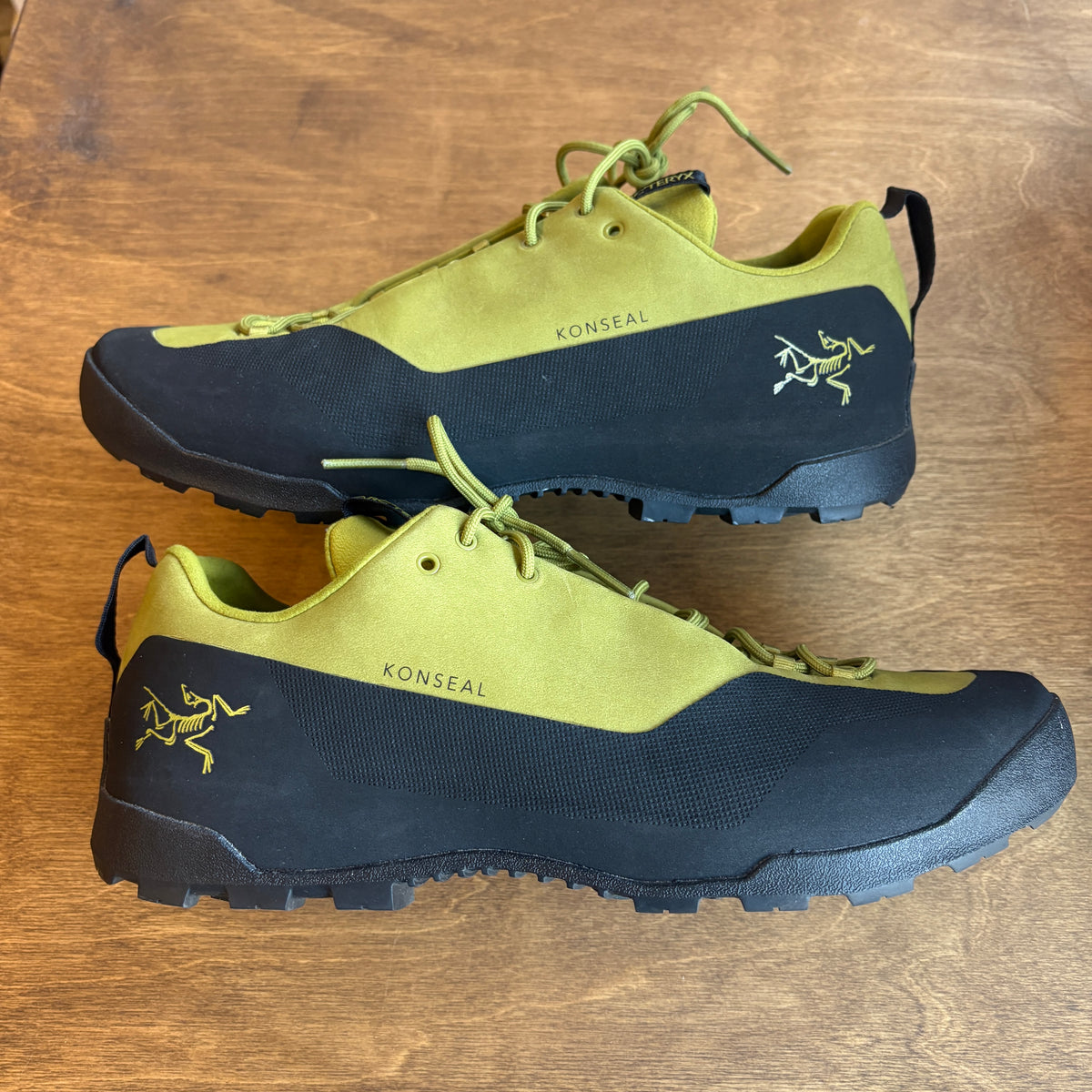Arcteryx Konseal Size 10.5