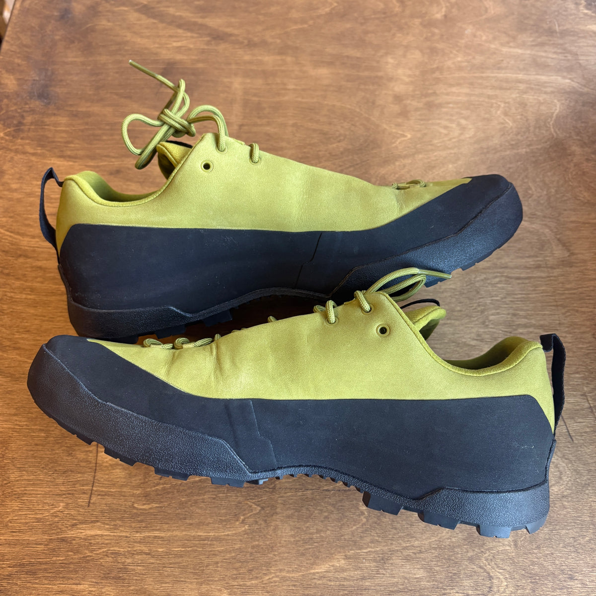 Arcteryx Konseal Size 10.5