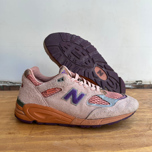 Salehe Bembury x New Balance 990v2 Size 10