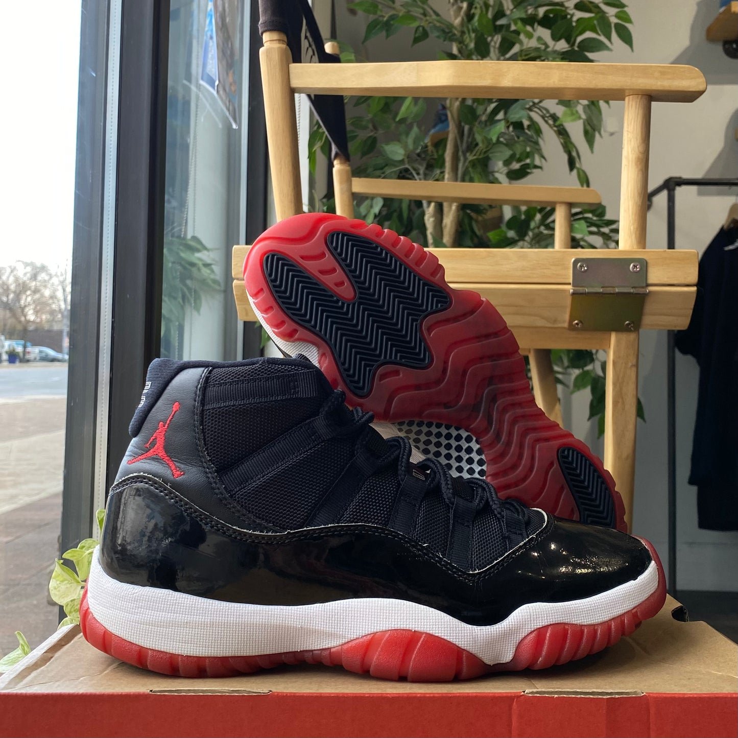 VNDS Jordan 11 'Playoffs Bred' Size 9