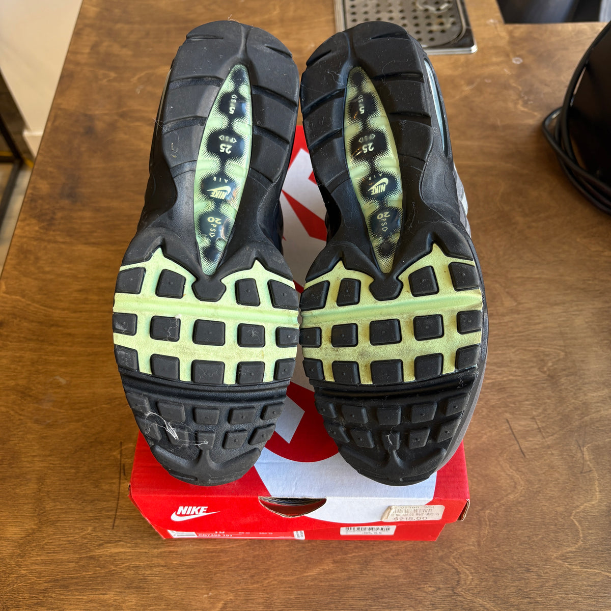 Nike Air Max 95 Fresh Mint Size US 8.5