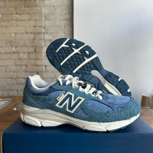 New Balance 990v3 MiUSA Levi's Denim Size 9