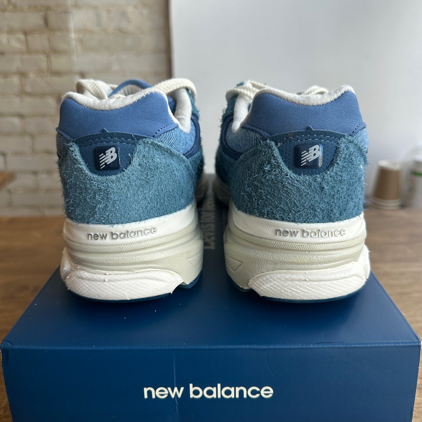New Balance 990v3 MiUSA Levi's Denim Size 9