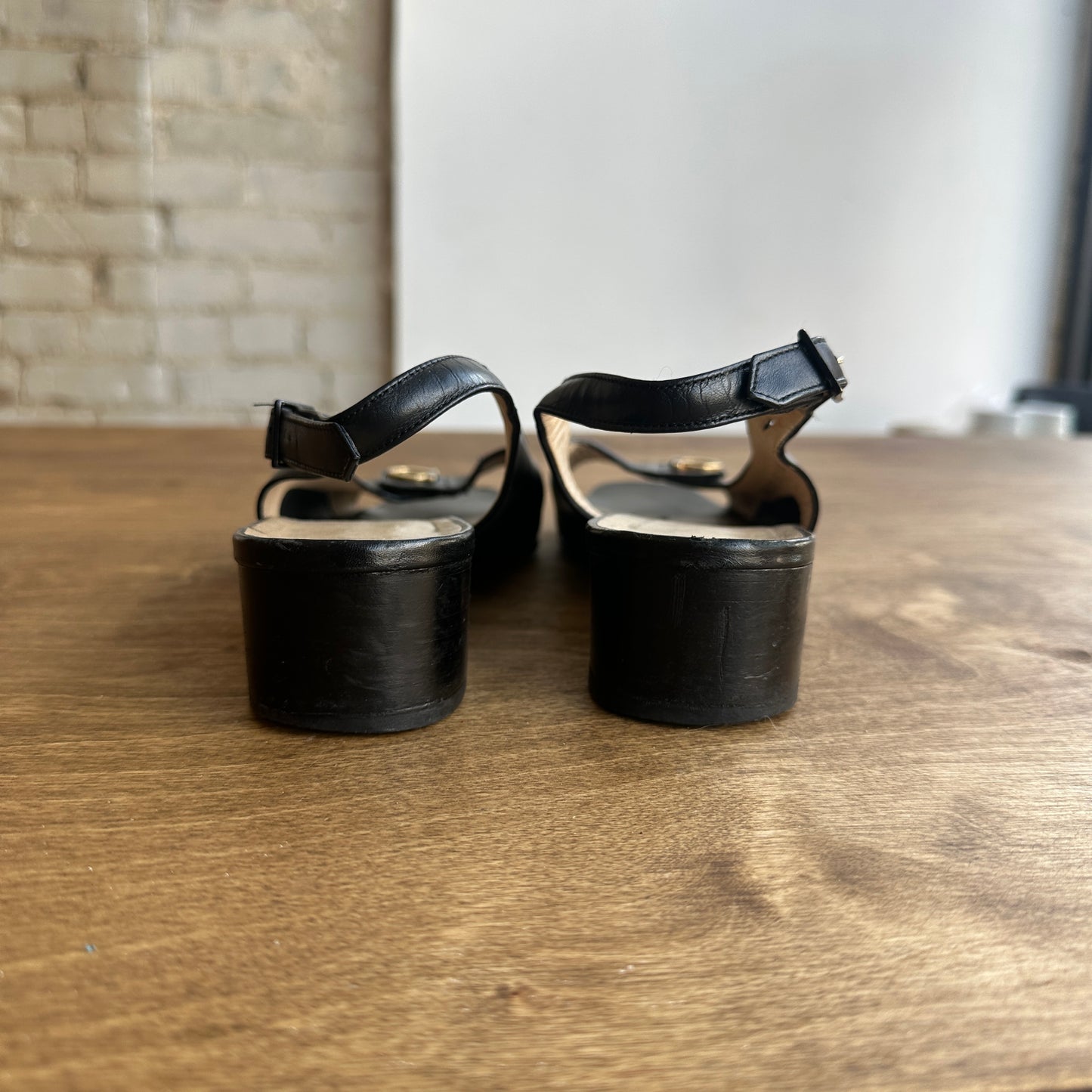 Salvatore Ferragamo Kitten Heels Size 6
