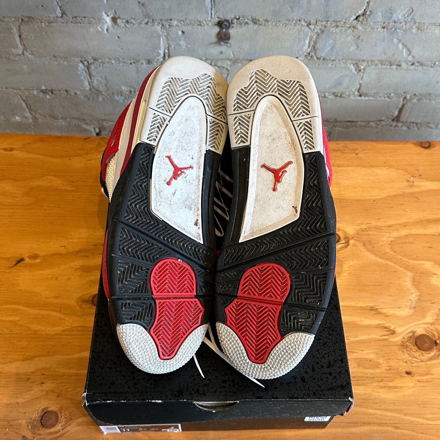 Air Jordan 4 "Red Cement" Size 11