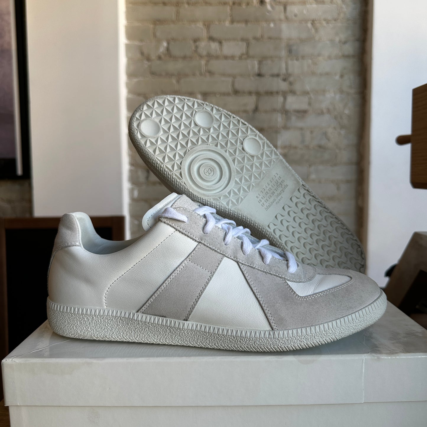 Maison Margiela GAT "White/Grey" Size 10