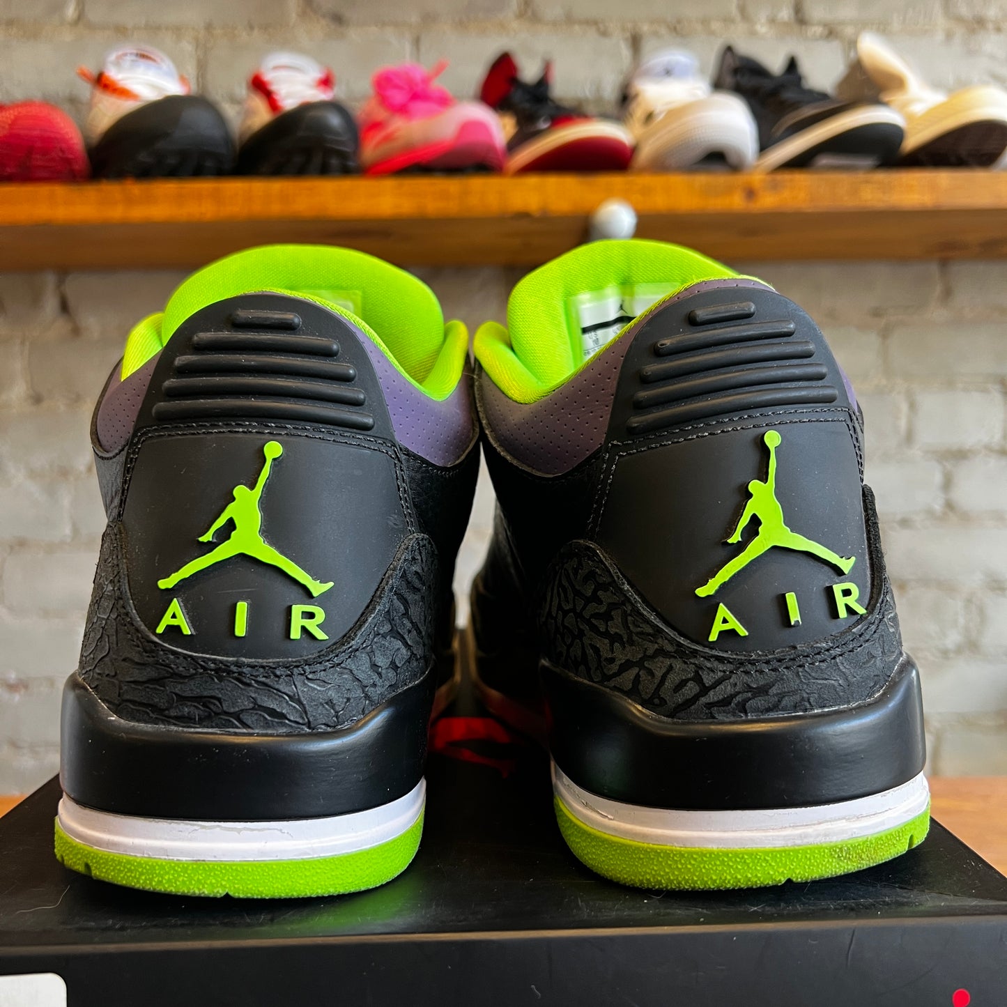 Air Jordan 3 "Joker" Size 10