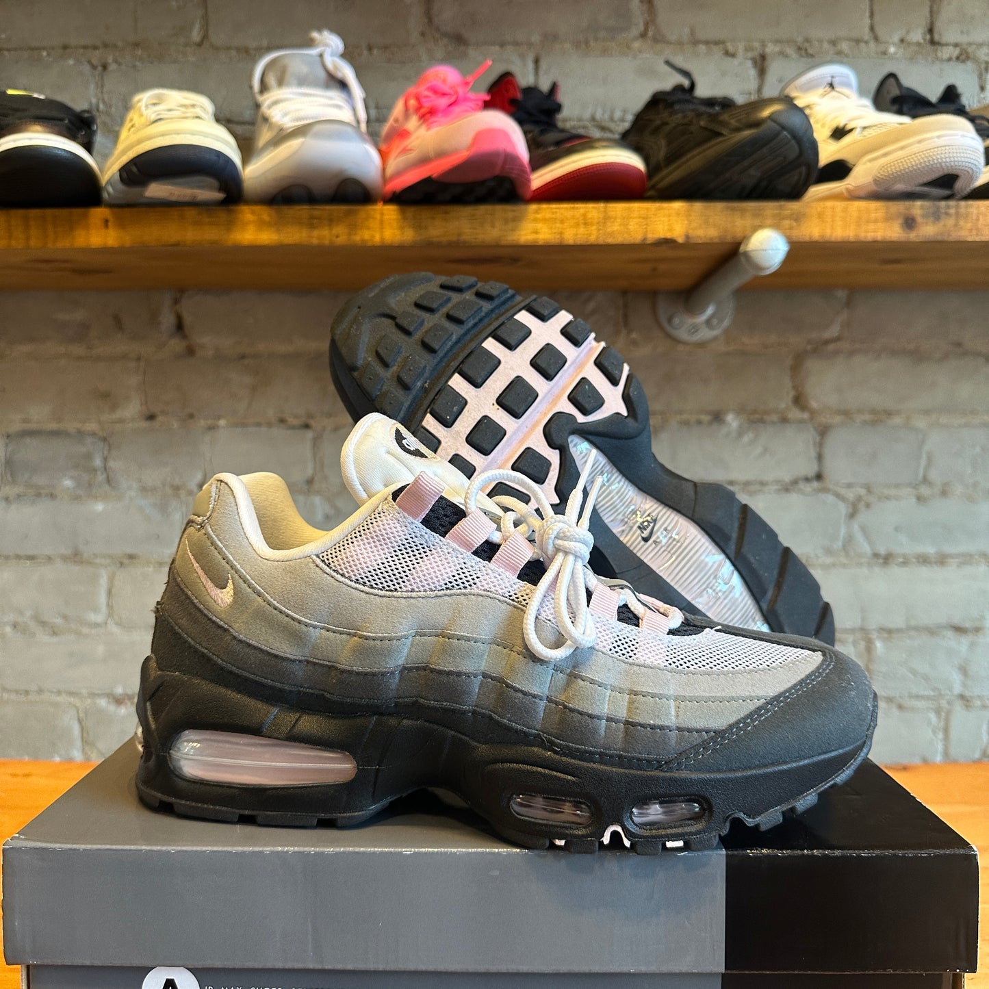 Nike Air Max 95 "Pink Foam" Size 8
