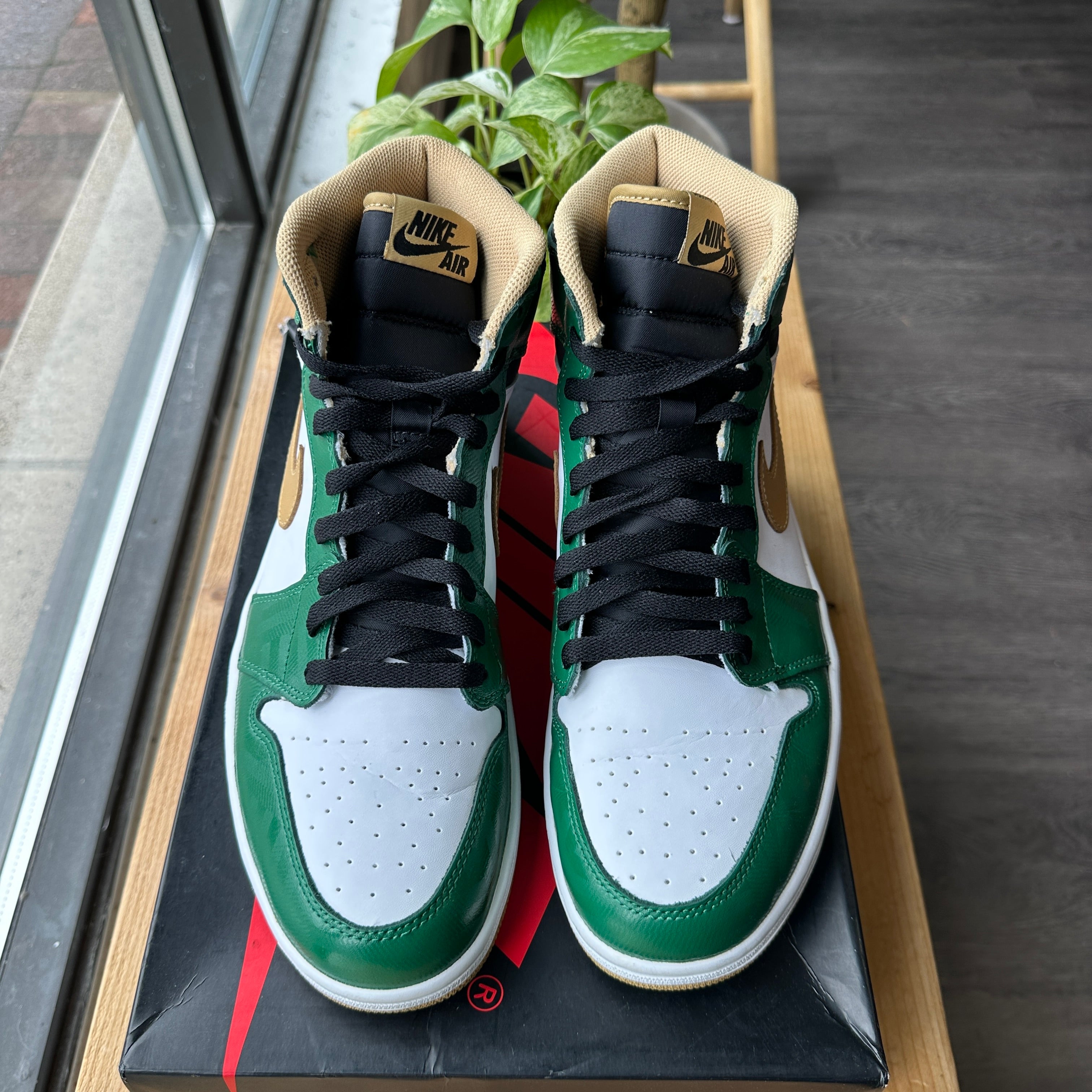 Air Jordan 1 "Celtics" (2013) Size 10
