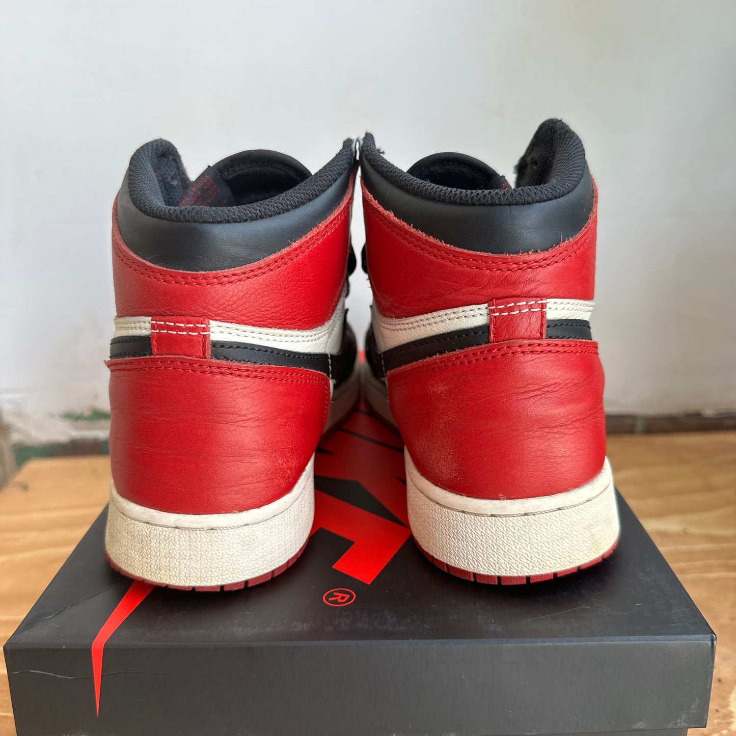 Air Jordan 1 High "Bred Toe" Size 6.5