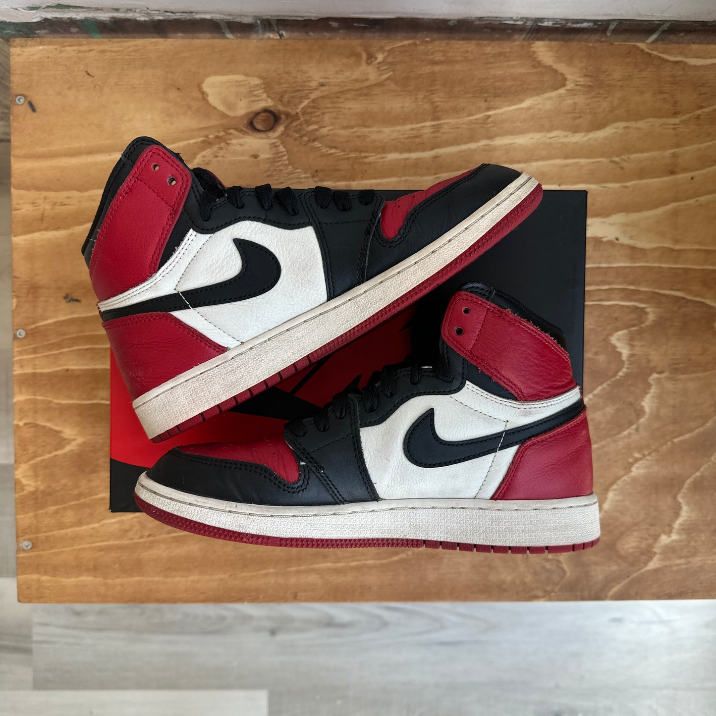 Air Jordan 1 High "Bred Toe" Size 6.5