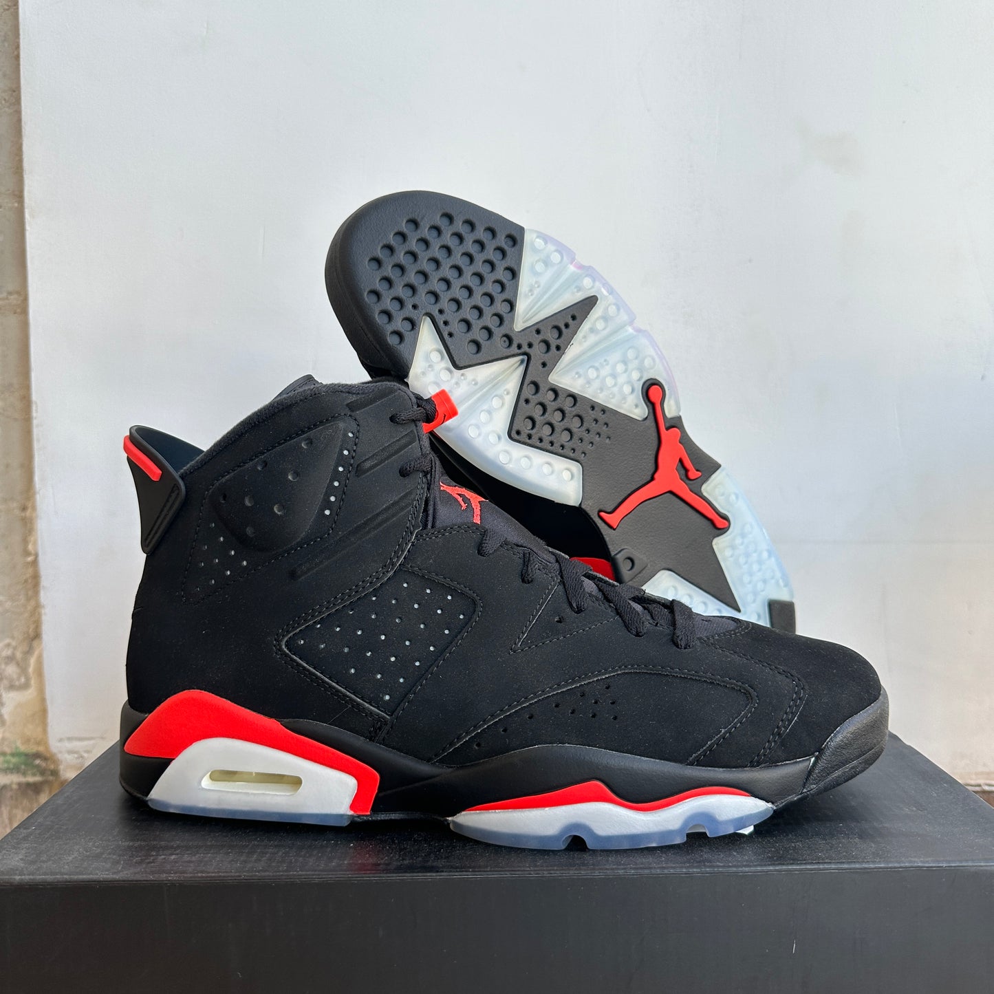 Brand New Air Jordan 6 "Infrared" (2019) Size 10.5