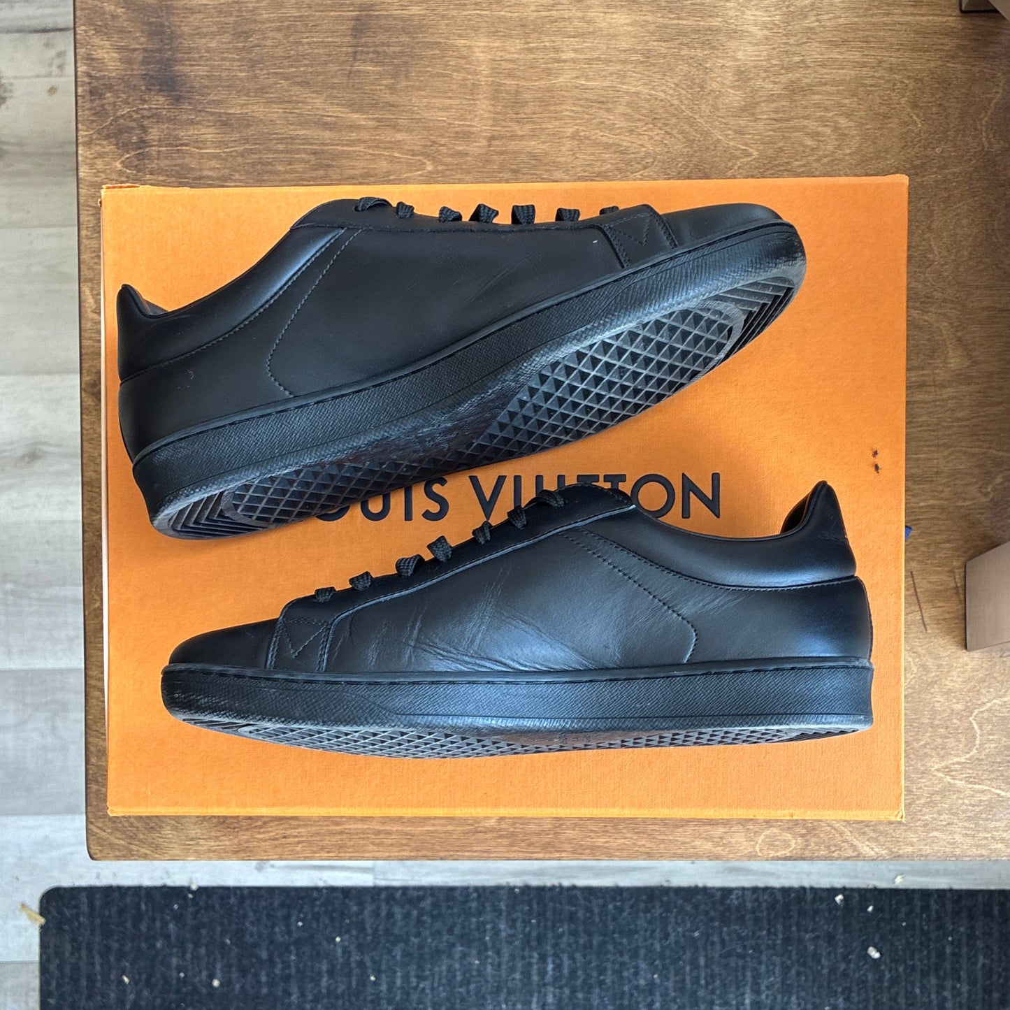 Louis Vuitton Low Top Sneaker Size 8