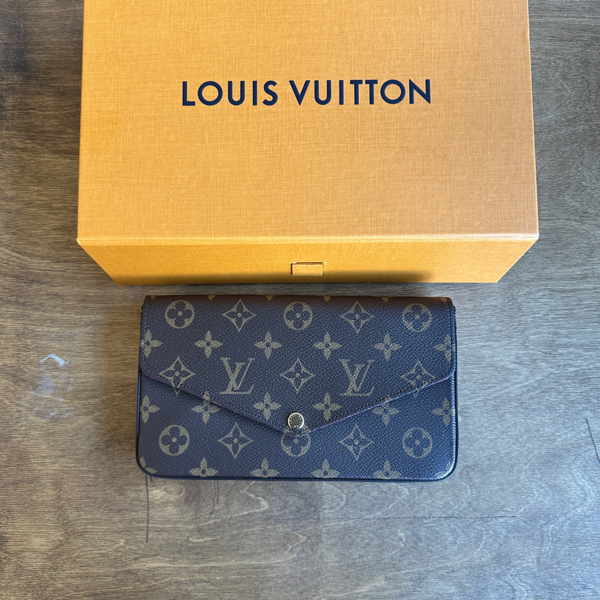 Brand New Louis Vuitton Pochette Félicie Bag