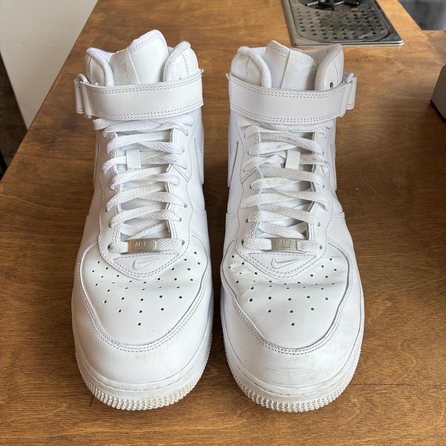 Nike AF1 High x Supreme White Size 11