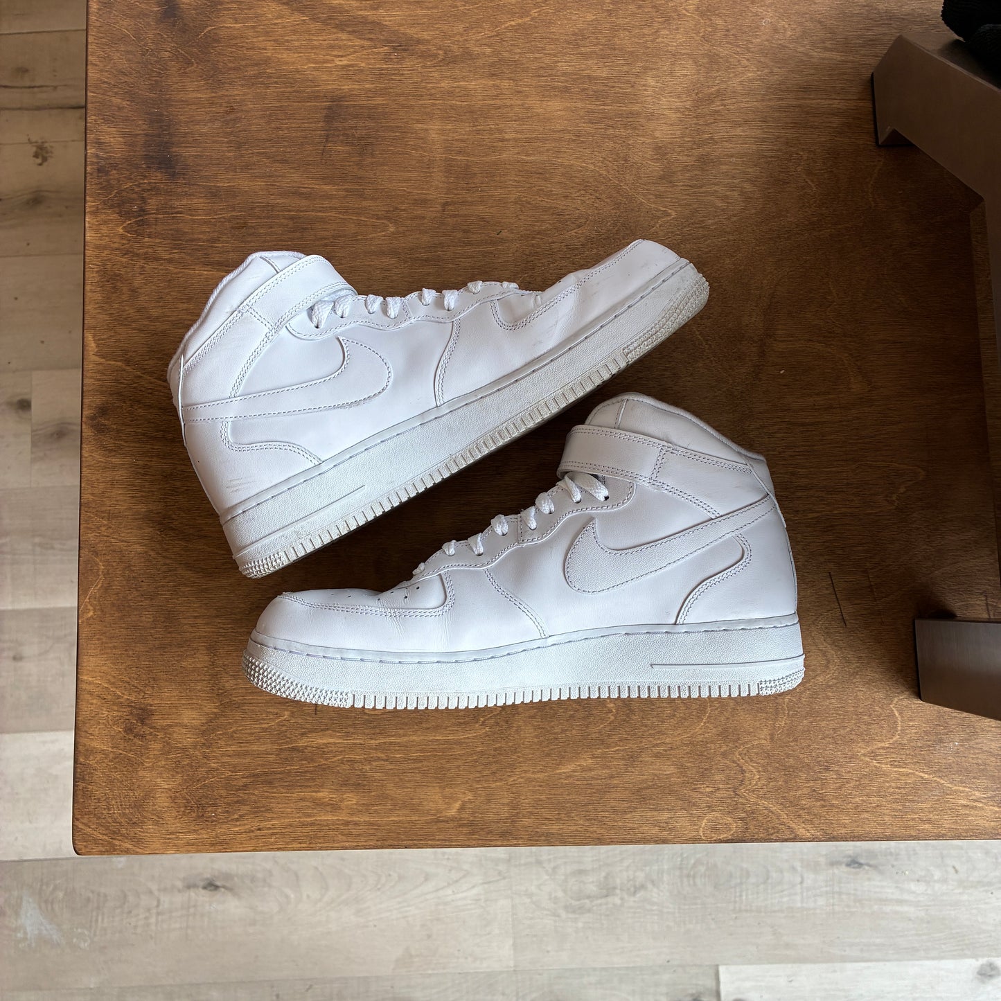 Nike AF1 High x Supreme White Size 11