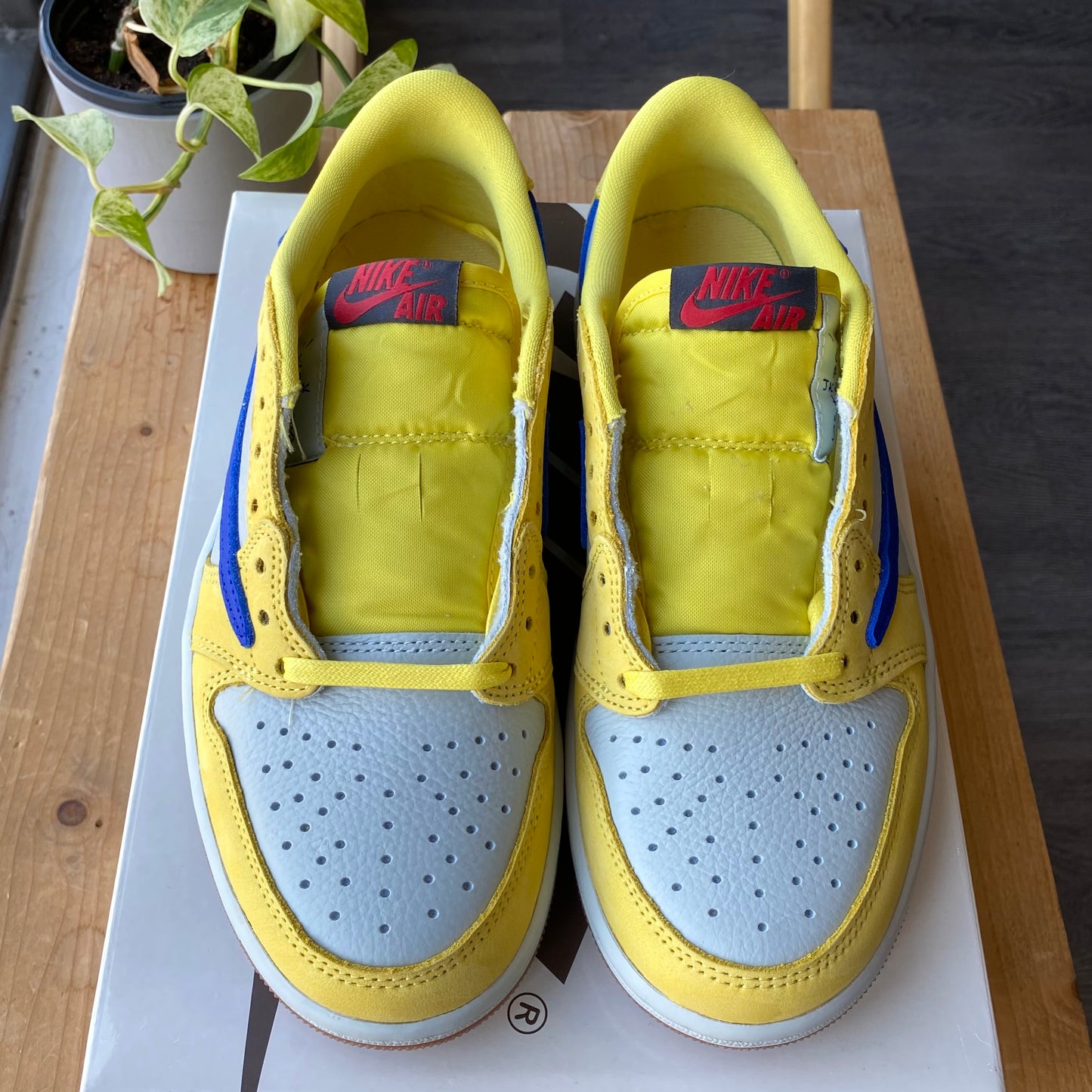 Brand New Jordan 1 Low x Cactus Jack 'Canary'