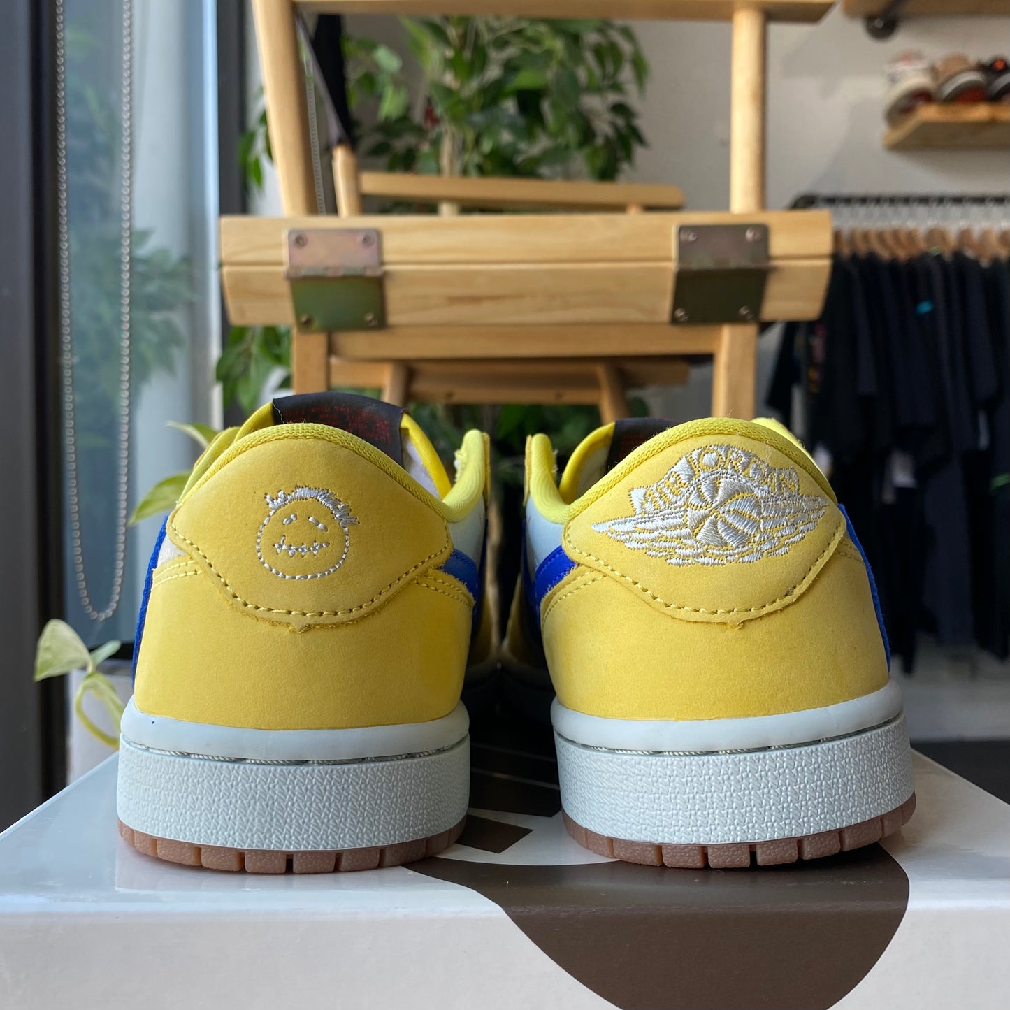 Brand New Jordan 1 Low x Cactus Jack 'Canary'