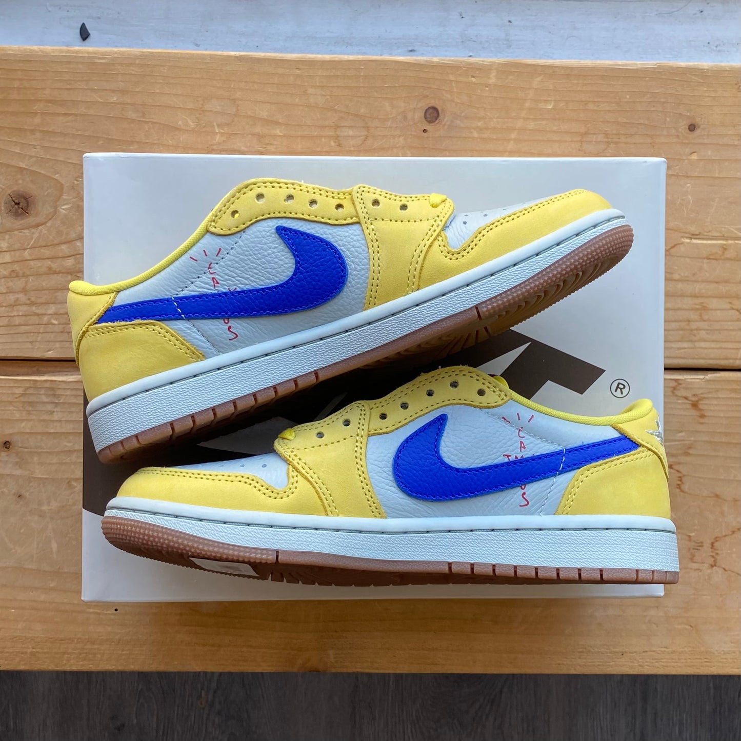 Brand New Jordan 1 Low x Cactus Jack 'Canary'