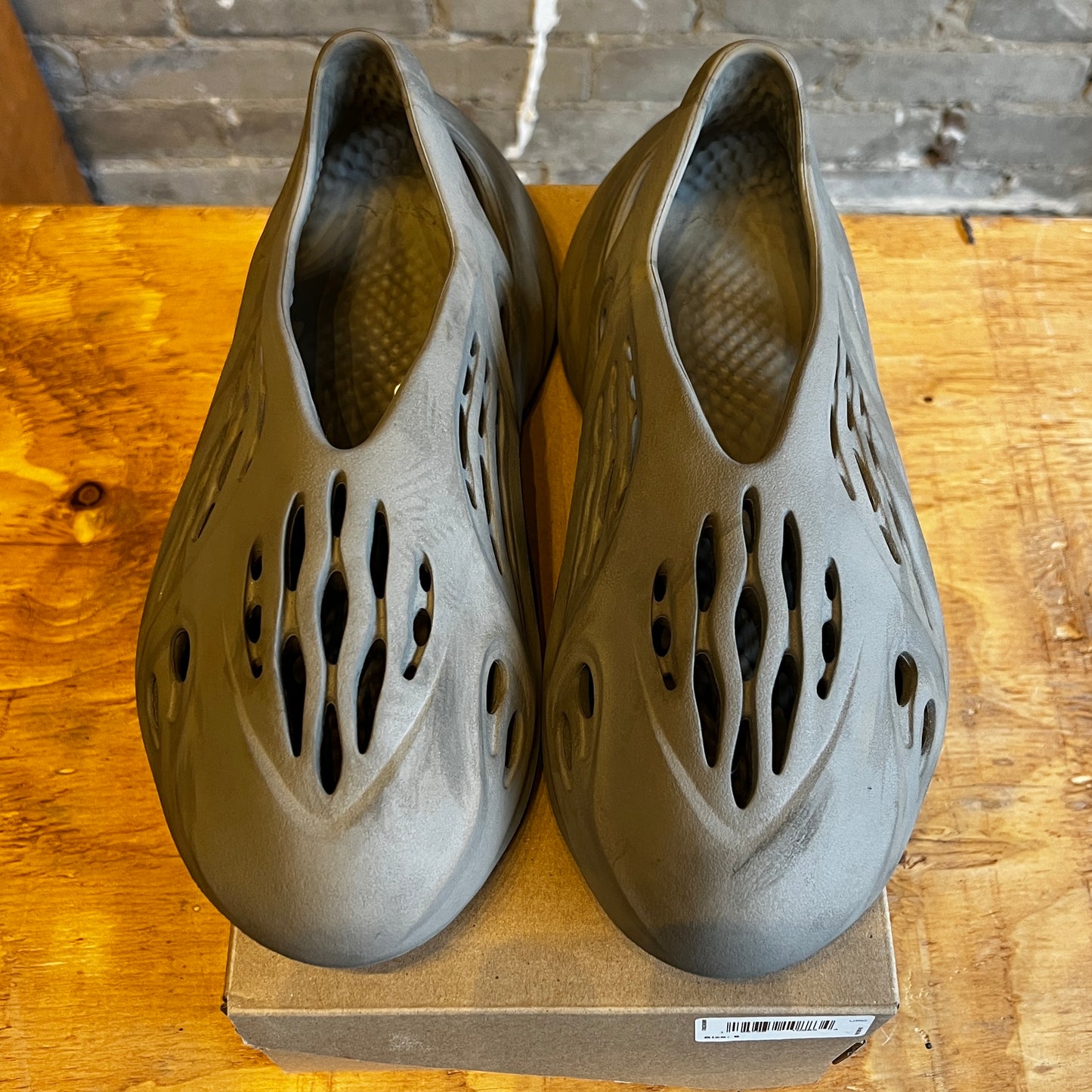 Yeezy Foamrunner Stone Sage Size 9